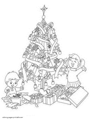 Free Christmas tree coloring pages on holiday